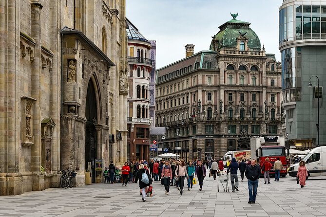 Lokafy Vienna Kid-Friendly Private Walking Tour With a Local - Customizing the Itinerary