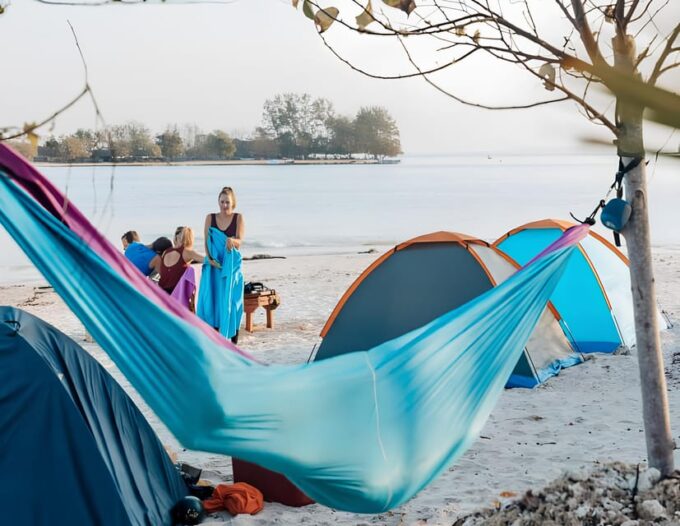 Lombk Beach Camp : Explore 8 Secret Gilis - Relaxation and Culinary Delights