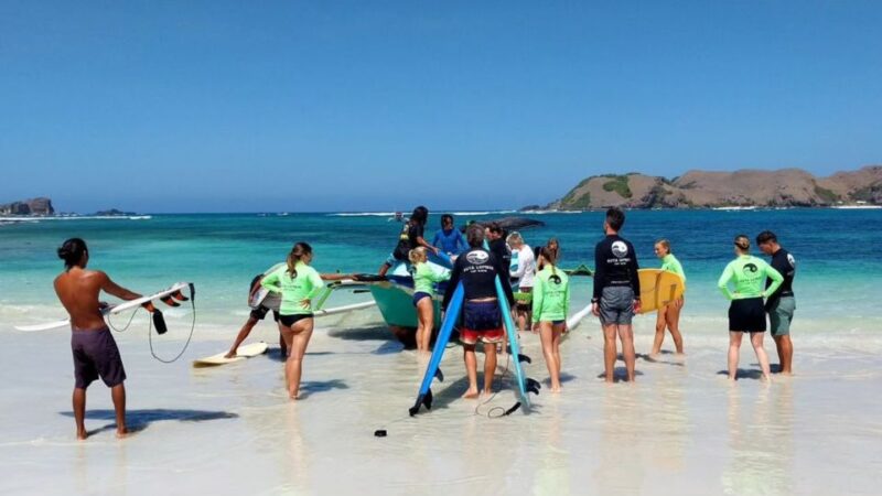 Lombok: 2 Hour Kuta Beach Surf Lesson - Beach Location and Environment