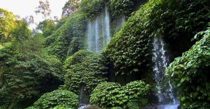 Lombok: Benang Kelambu Waterfall, Village, Beach, and Hill - Transportation and Logistics