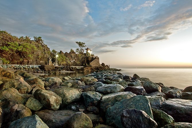 Lombok City Tour Combination With Temple Tour - Free Time at Mataram Mall