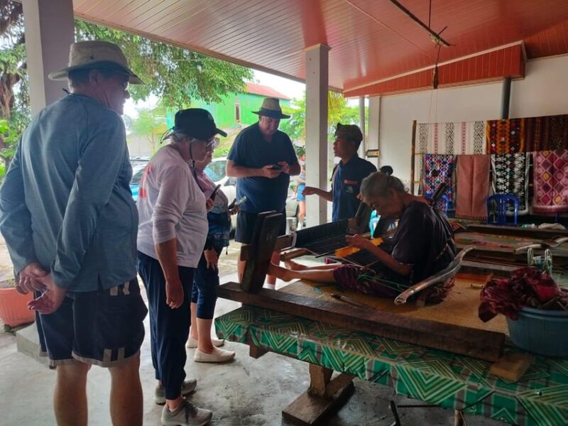 Lombok: Cultural Day Tour With Beach for Cruise Passengers - Participant Information