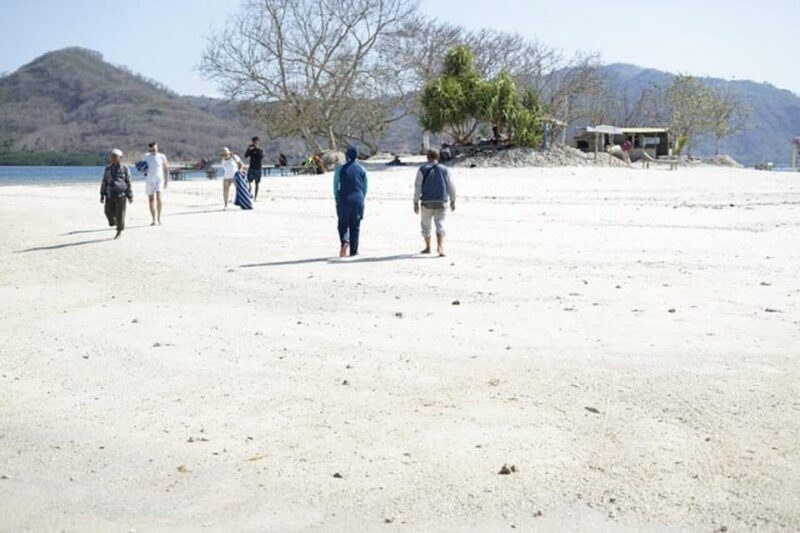 Lombok : Gili Nanggu, Sudak & Kedis Private Snorkeling Tour - Pickup and Travel
