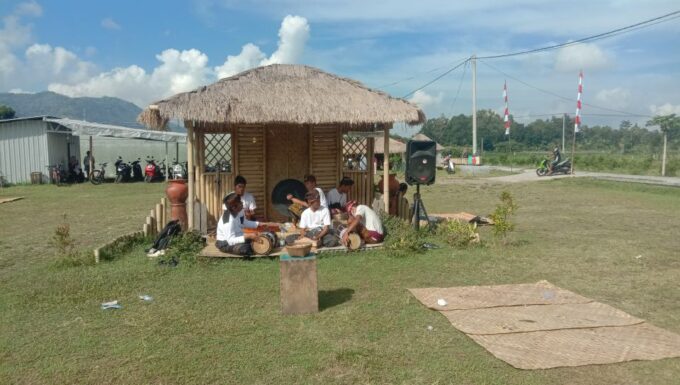 Lombok: Half Day City and Pengsong Countryside Biking Tour - Inclusions and Exclusions