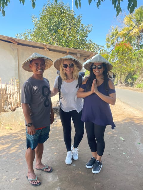 Lombok : Hiking- Rice Terrace & Waterfalls Tour - Transport and Activities
