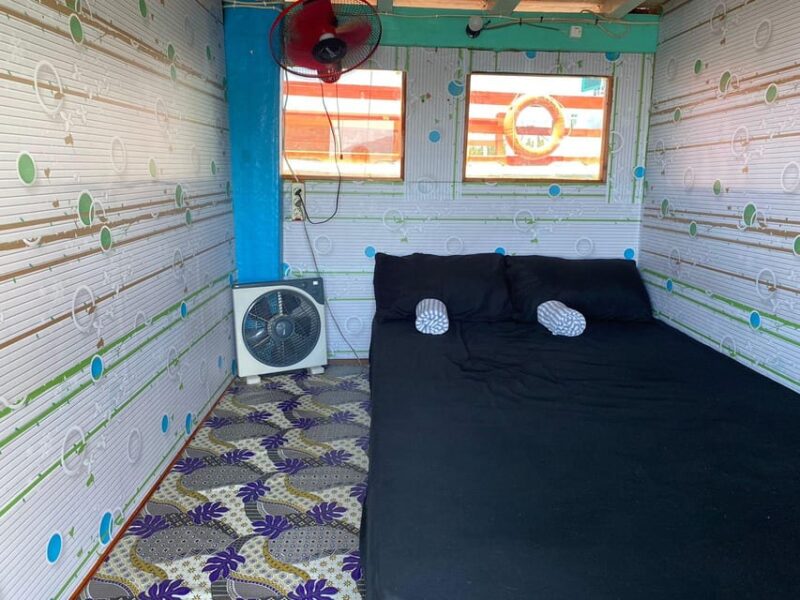 Lombok: Komodo Island 4-Day Boat Trip With Food and Board - Important Restrictions
