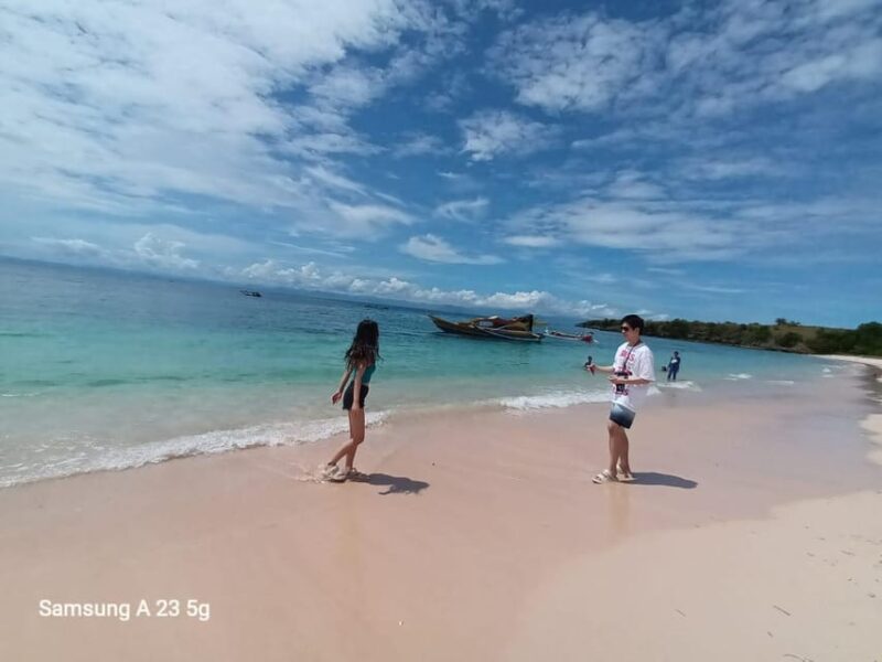 Lombok : Pink Beach, Gili Petelu And Gili Pasir Day Tour - Gili Petelu