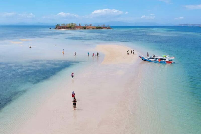Lombok: Pink Beach, Gili Petelu & Private Snorkeling Tour - Practical Details: Comfort, Cost, and What to Bring