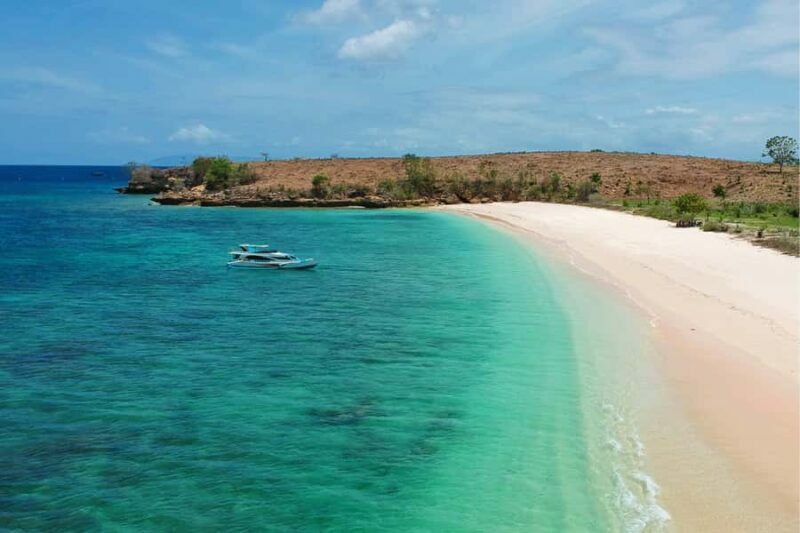 Lombok: Pink Beach, Gili Petelu & Private Snorkeling Tour - FAQ: Practical Questions About the Tour