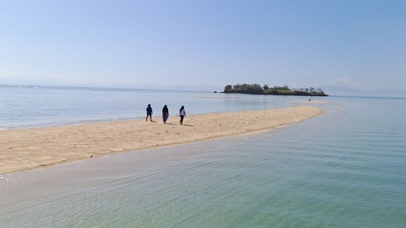 Lombok: Pink Beach, Snorkeling, & Tanjung Ringgit Tour - Inclusions