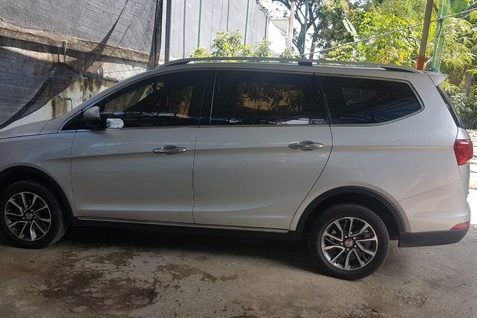 Lombok Private Car Charter - Meeting and Pickup Details