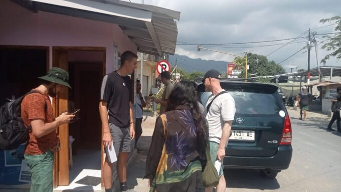 Lombok: Private Car & Shuttle Bus Service Bansal Harbour - Contact and Support