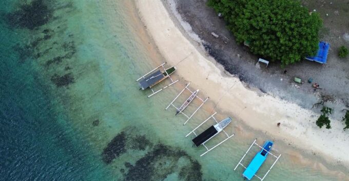 Lombok: Private Day Trip Snorkeling in Secret Island - Language Support