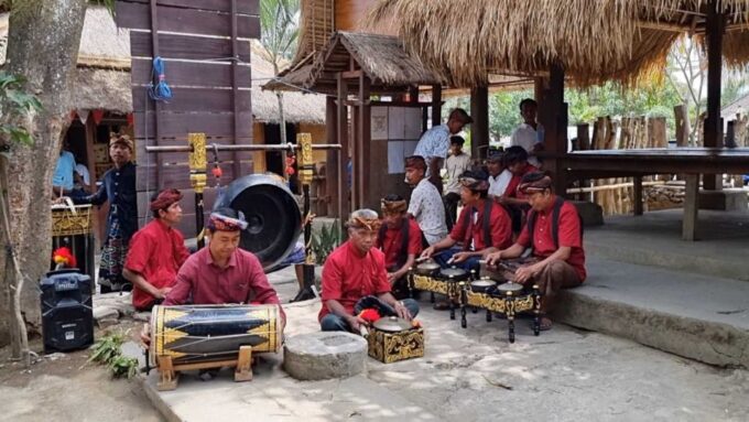 Lombok Stick Fight Dance And Tour - Booking and Policies