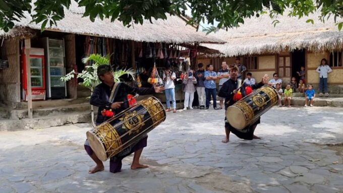 Lombok Stick Fight Dance And Tour - Frequently Asked Questions