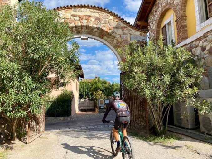 Lonato: 2 Hours E-Bike Tour With Wine Tasting - Meet the Local Guide