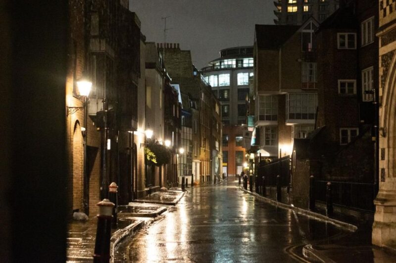 London: 2-Hour Farringdon Paranormal Activity Tour - Haunted Locations