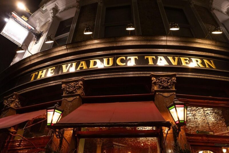 London: 2-Hour Farringdon Paranormal Activity Tour - Infamous Figures