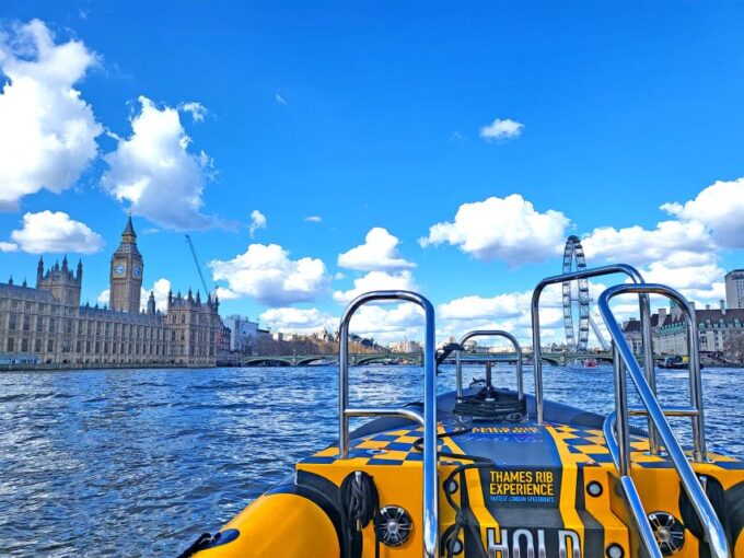 London: 70-Minute Thames Barrier Speedboat Tour - What to Expect