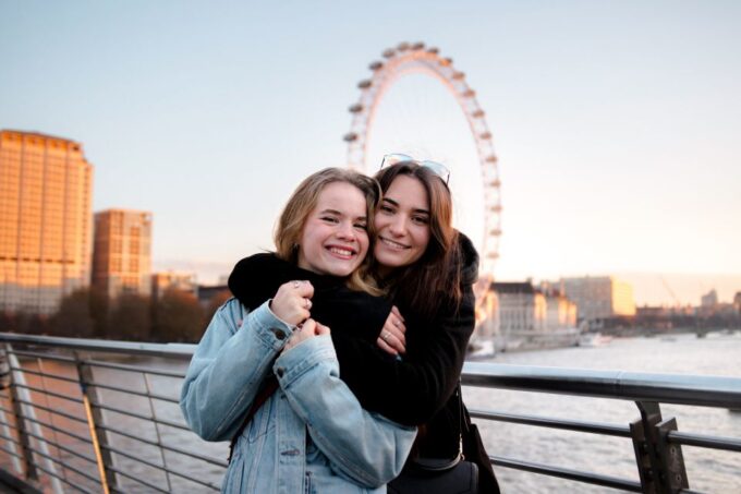 London: A Unique Photoshoot Experience at Famous Sites - Receiving the Edited Photos