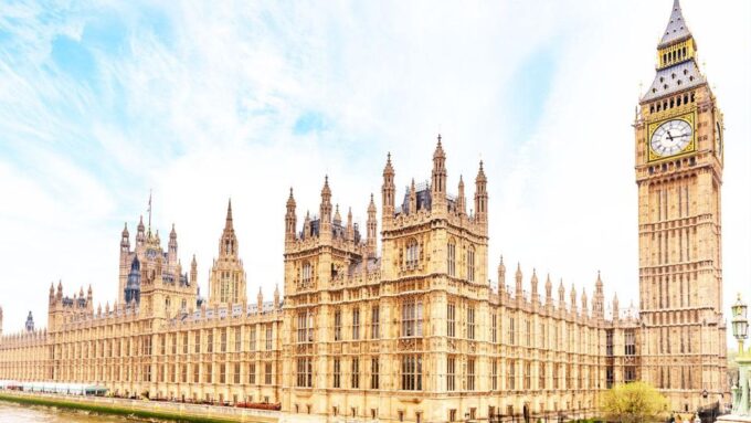 London Audio Guide - Travelmate App for Your Smartphone - Explore London Autonomously