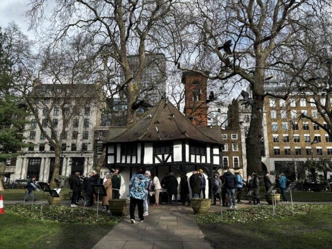 London: Bohemian Soho Small-Group Walking Tour - Small-Group Tour Experience