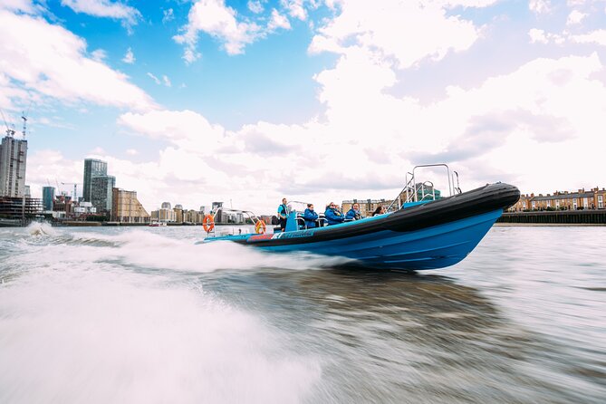 London: Bond for a Day - All Inclusive With Speedboat - Thrilling Bond Experience