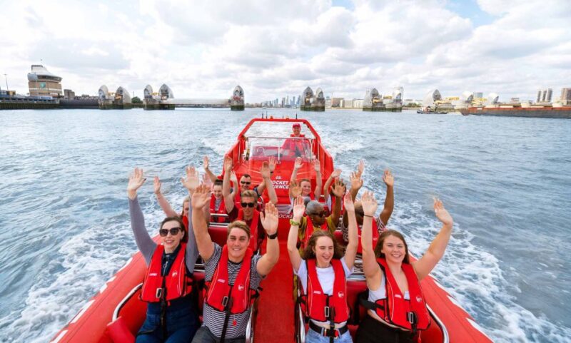 London: Break the Barrier Speed Boat Ride - Safety Briefing and Photo Stops