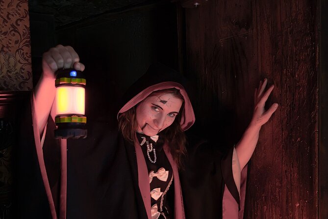 London Bridge Experience and Tombs - Getting There