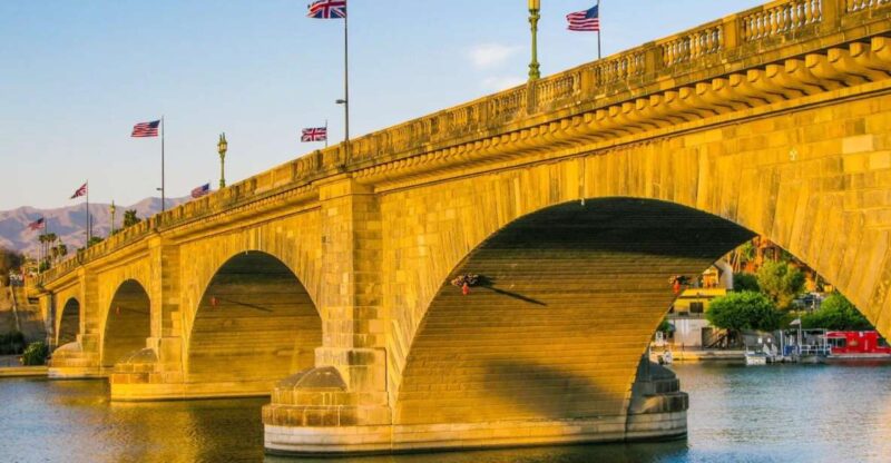 London Bridge : The Digital Audio Guide - Multilingual Accessibility for Global Travelers