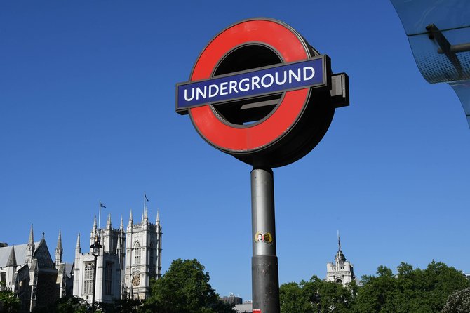 London: Buckingham Palace & Big Ben (& Westminster Abbey Entry) - Exploring Buckingham Palace
