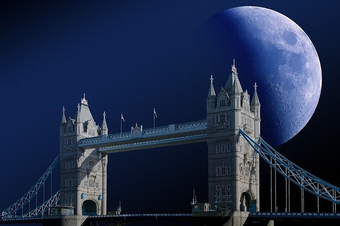 London by Night Private Tour - Tour Accessibility