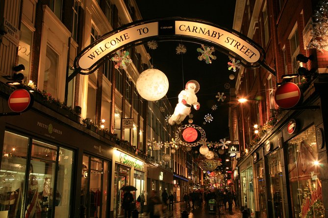 London Christmas Eve With 3 Course Dinner and Midnight Mass - Midnight Mass Experience