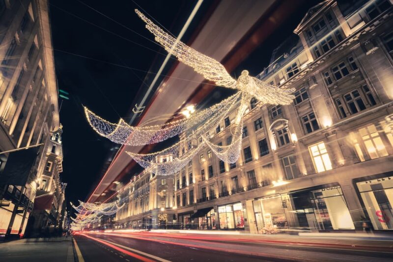 London: Christmas Lights Bus Tour - Experience Highlights