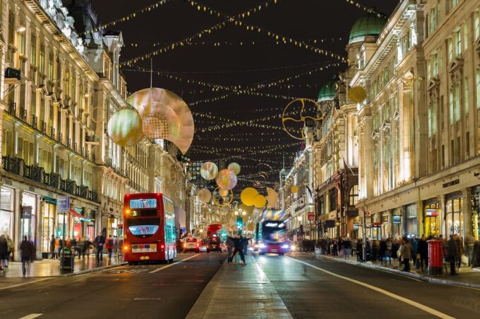 London: Christmas Lights Bus Tour - Booking and Cancellation Policy
