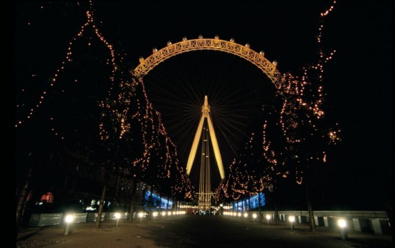 London: Christmas Lights by Night Open-Top Bus Tour - Iconic London Landmarks