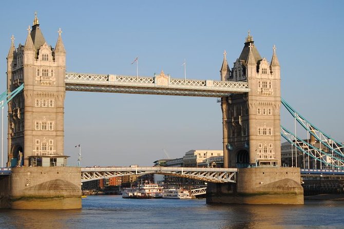London Christmas Private Guided Tour - Exploring Christmas Markets