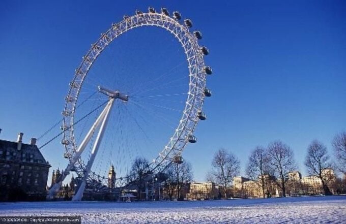 London: Christmas Sights and Sounds of London Tour - Luxury Coach Transportation