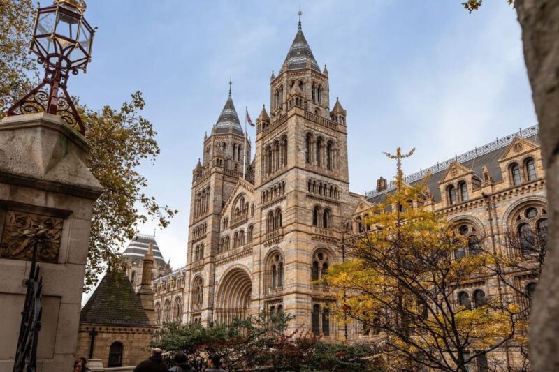 London City Card: Access to 50+ Walking Tours in the App - Meeting and Access Details