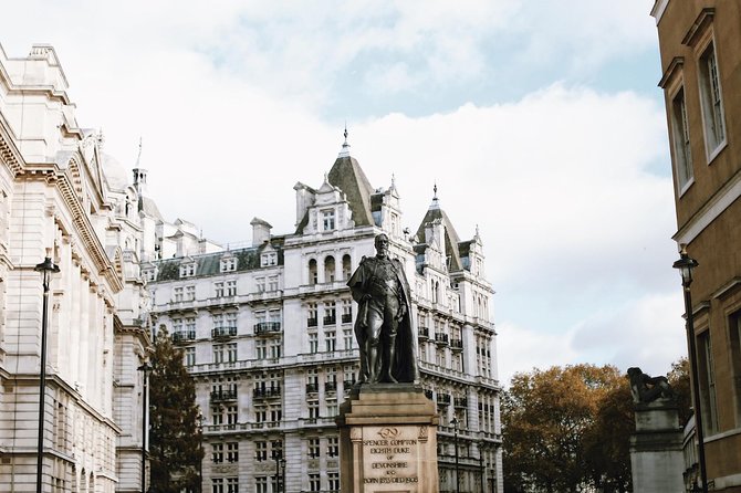 London City Center W/ Westminster Abbey Entry! - Exclusive Tour - History of Trafalgar Square