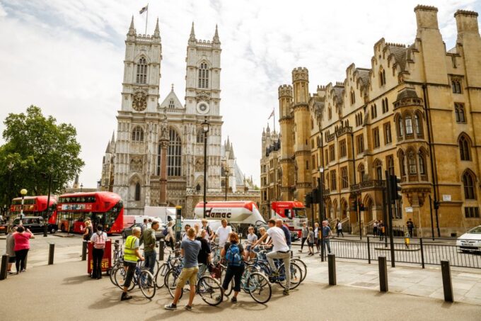 London: Classic Gold 3.5-Hour Bike Tour - Whats Included and Excluded