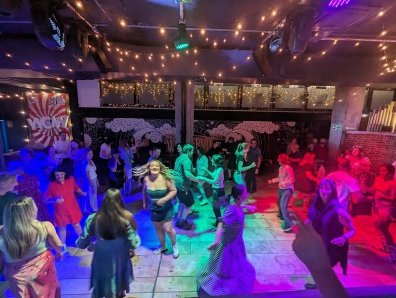 London: Country Music Line Dancing for the Whole Family - Live Music and Entertainment