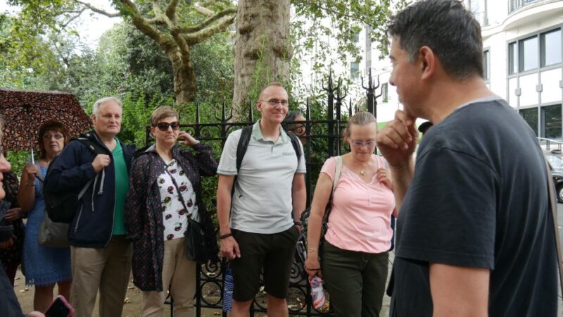 London: Downton Abbey Guided Walking Tour - Branson and Sybils Love