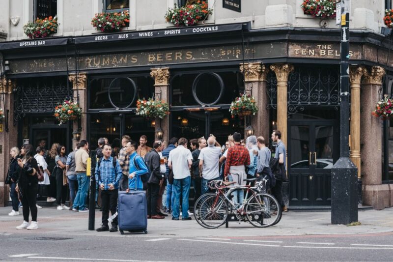 London: East End British Food & Drinks Private Walking Tour - Key Points