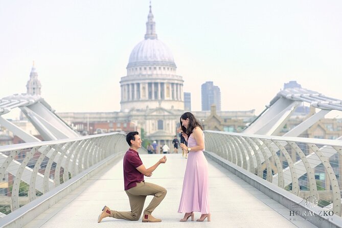 London Engagement / Secret Marriage Proposal Near St Pauls Cathedral - Ewa Horaczko Photography