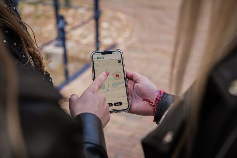 London: Escape Tour & Self-Guided Citygame - Solving Riddles