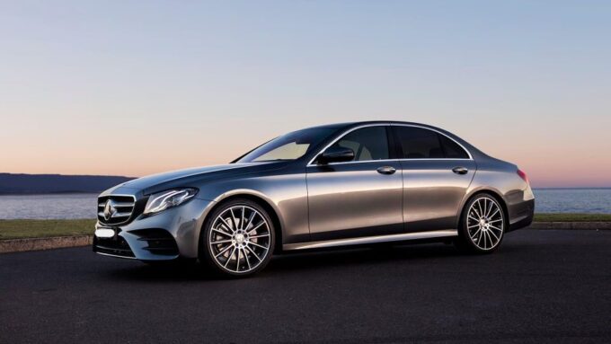London: Executive Transfers and Chauffeur Services - Commitment to Customer Satisfaction