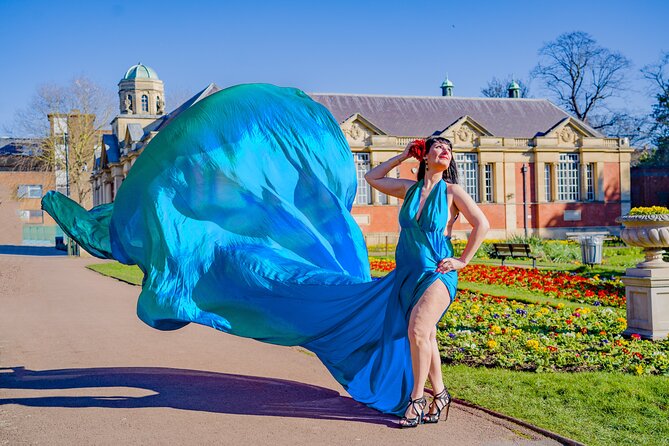 London Flying Dress Photoshoot - Meeting Point and Accessibility