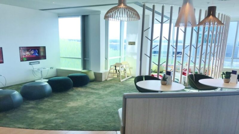 London Gatwick Airport (LGW): Premium Lounge Entry - Booking and Availability