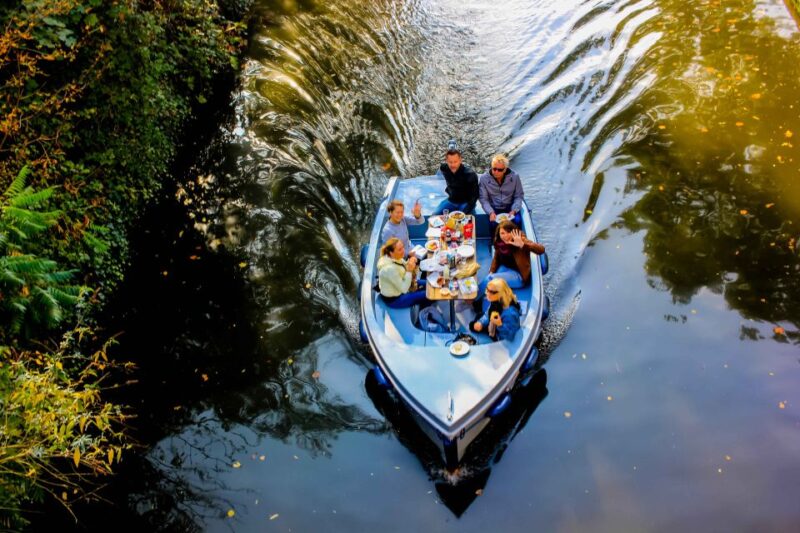 London: GoBoat Rental for Regents Canal & Paddington Basin - Eco-Friendly Boat Features